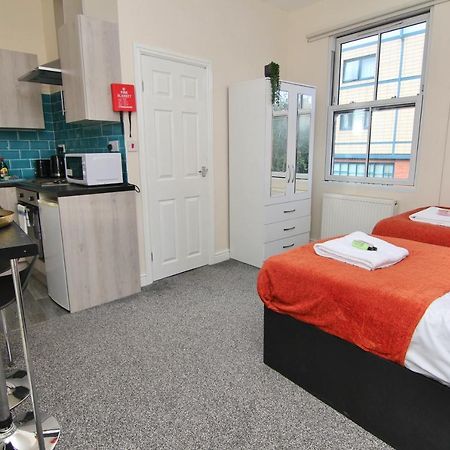 Lovely Twin Bed Studio Near Coventry Shopping Centre 외부 사진