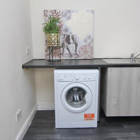 Lovely Twin Bed Studio Near Coventry Shopping Centre 외부 사진